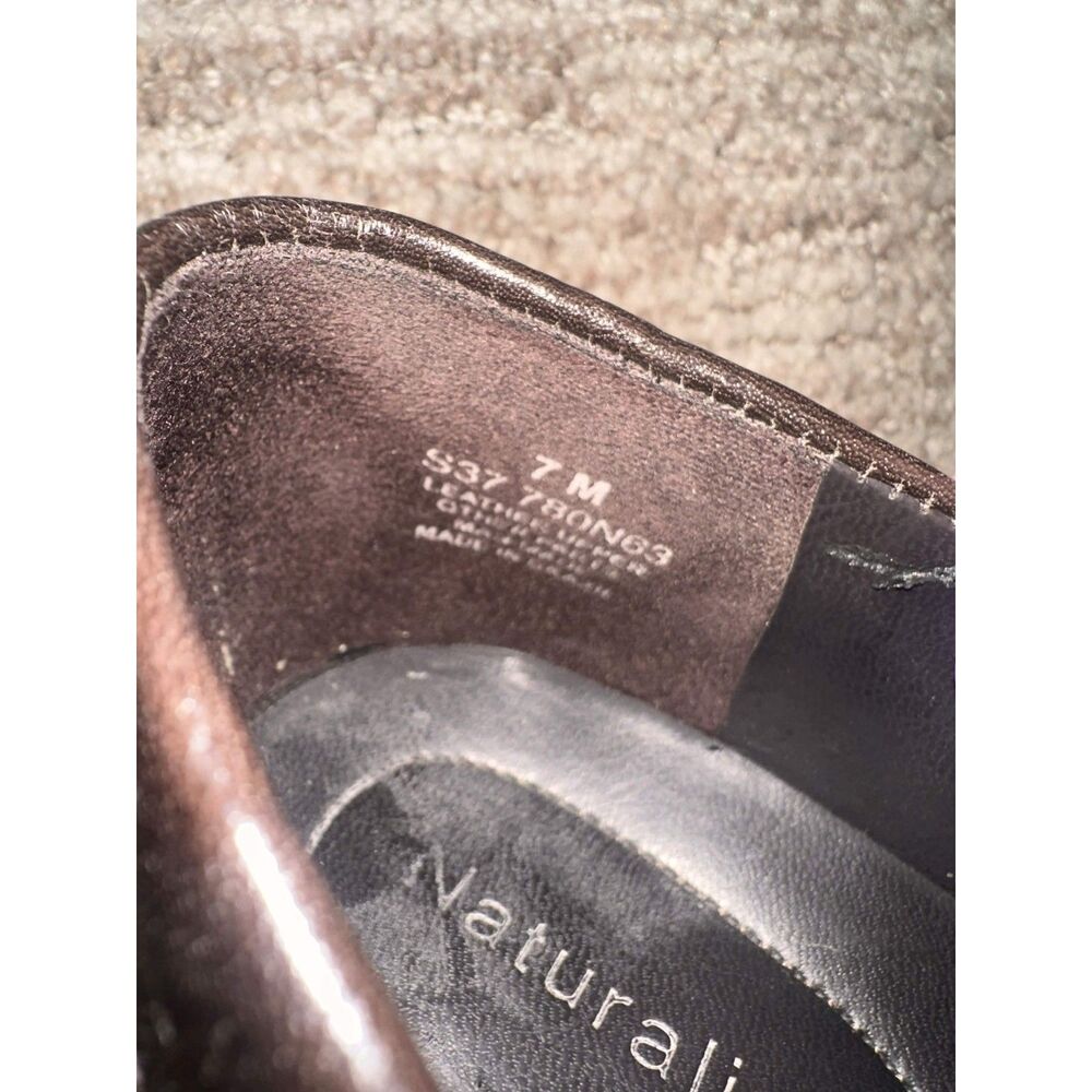 Naturalizer Brown Leather Block Heel Loafers Dark Academia Y2K Women's Size 7 M - Picture 7 of 7